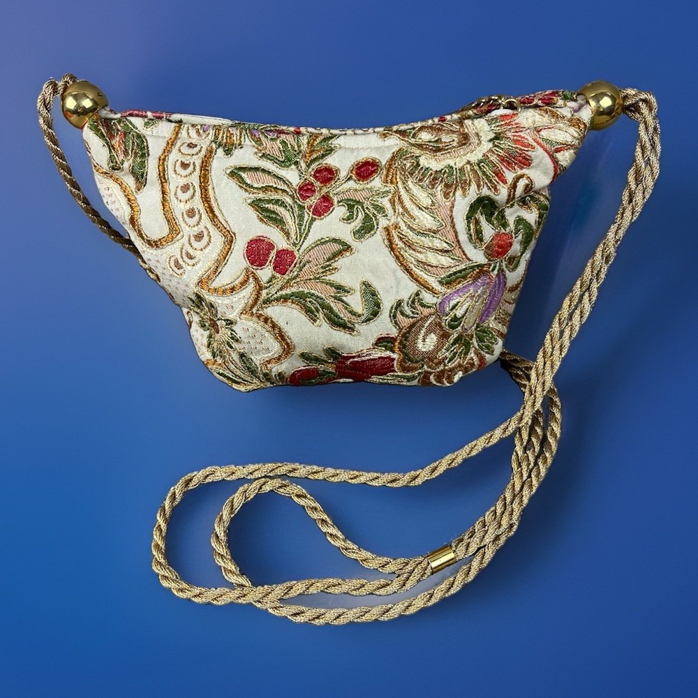 Vintage Rodo Italian Floral Tapestry Evening Bag Shoulder Purse Gold Toned Trim